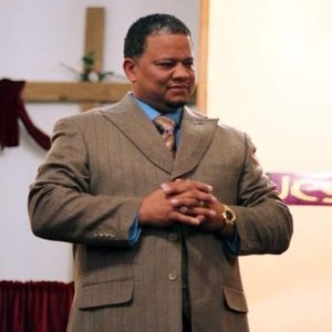 Meet your Posher, Manuel